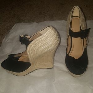 Black and cream wedges.